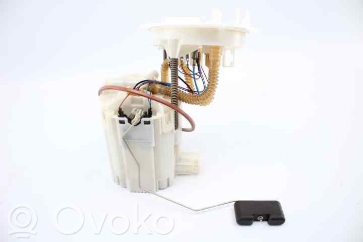 Audi A4 S4 B8 8K Bomba interna de combustible 