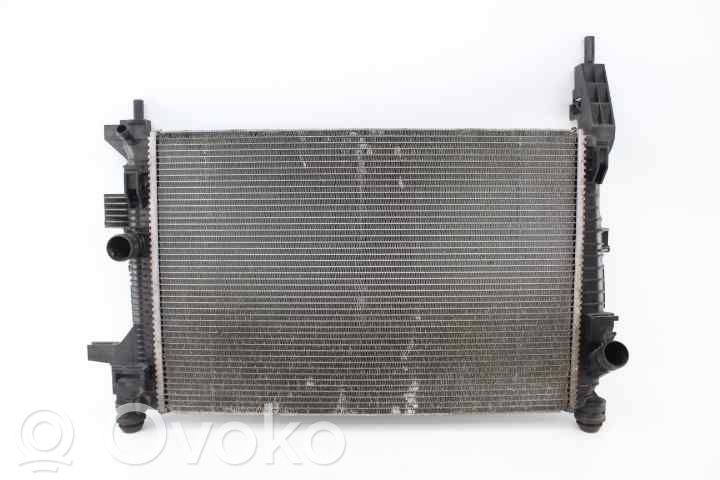 Ford C-MAX II Dzesēšanas šķidruma radiators 