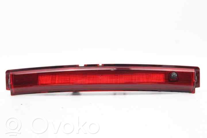Renault Captur Third/center stoplight 