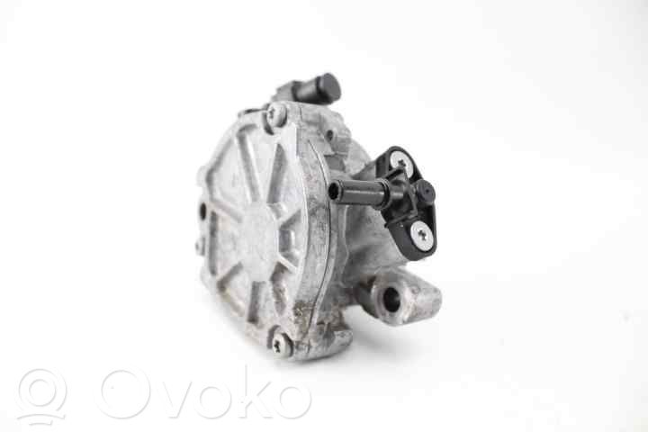 Ford Focus Vacuum pump 