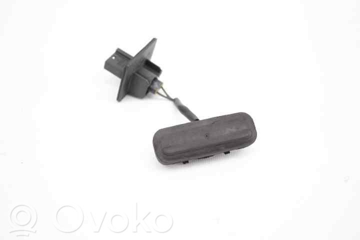 Opel Insignia A Uchwyt / Rączka zewnętrzna otwierania klapy tylnej / bagażnika 