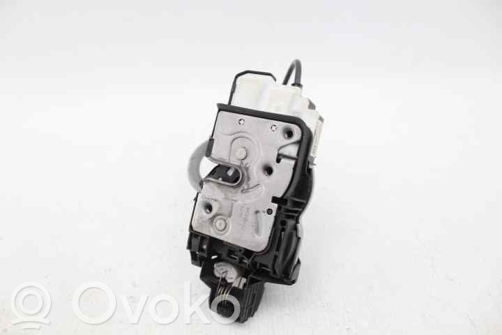 Volvo V40 Zamek drzwi tylnych 