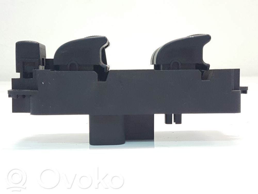 Mazda 2 Electric window control switch 