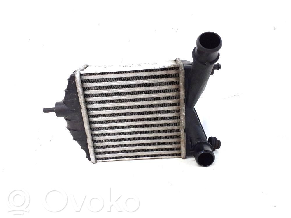 Lancia Ypsilon Starpdzesētāja radiators 