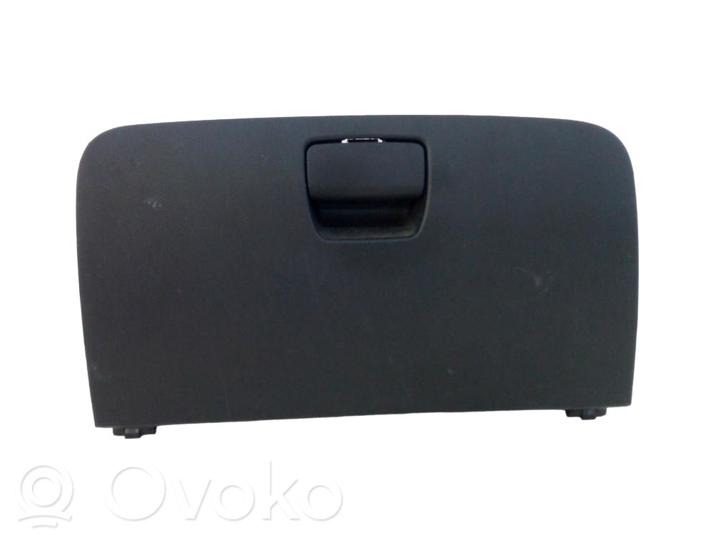 Opel Mokka Juego guantera 