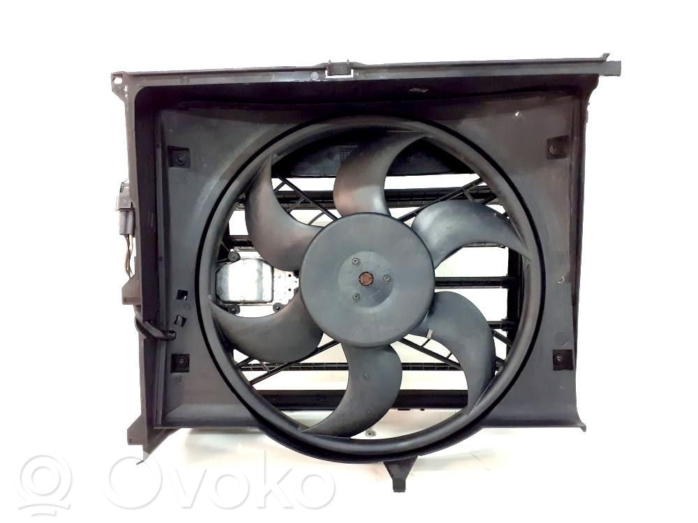 BMW 3 E46 Elektrisks radiatoru ventilators 