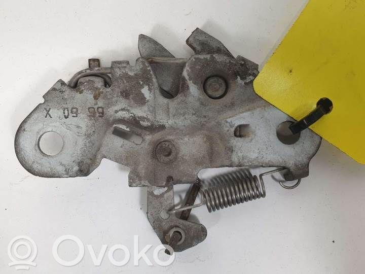 Citroen Saxo Serrure de capot 