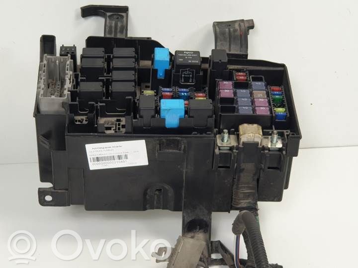 Mazda 6 Fuse module 