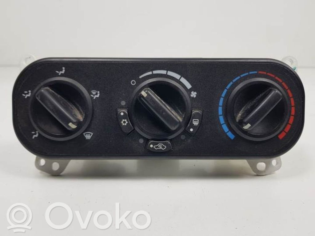 Climate control unit   05058307AE