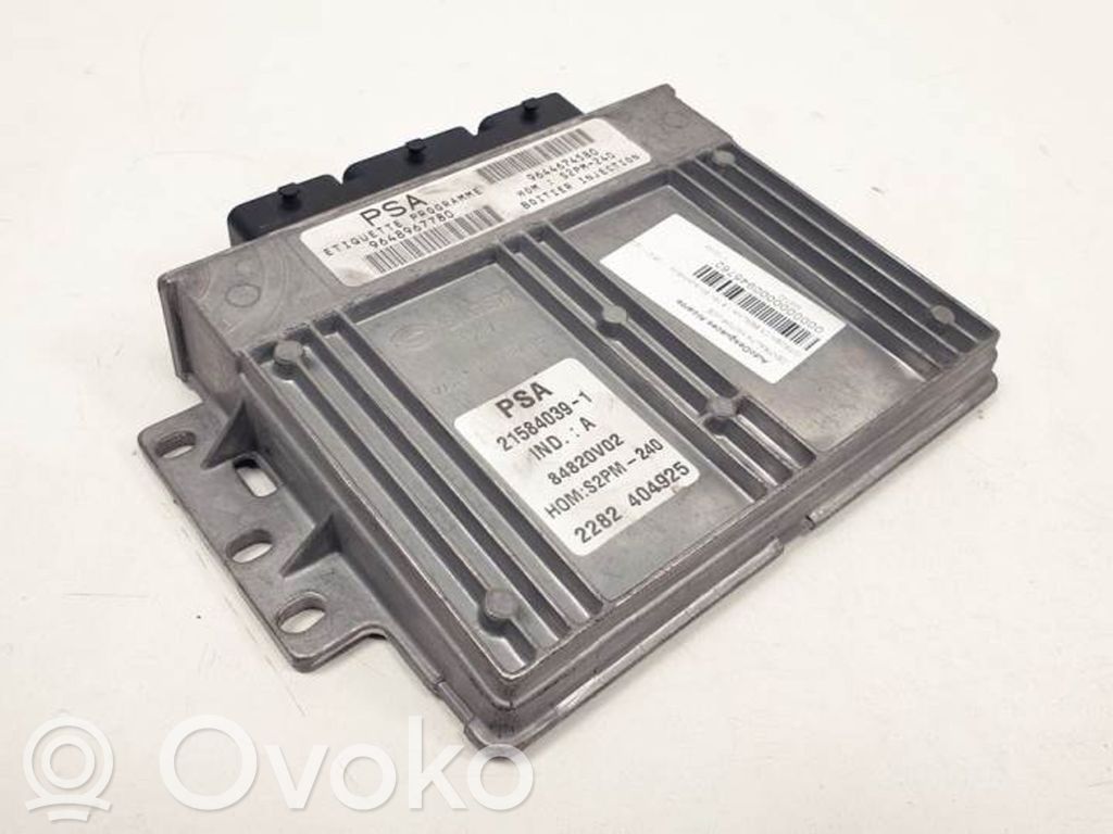 Engine control unit/module   215840391,84820V02,84820V02