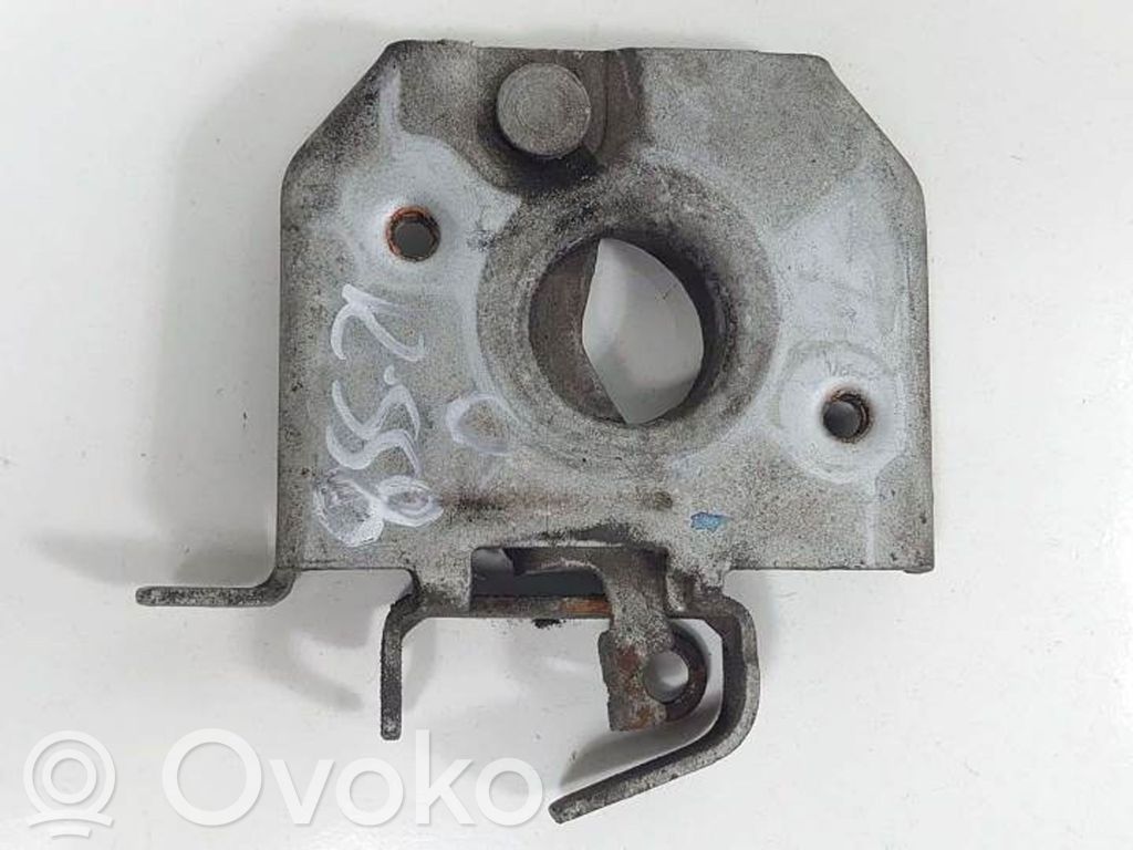 Tie down hook / loop
