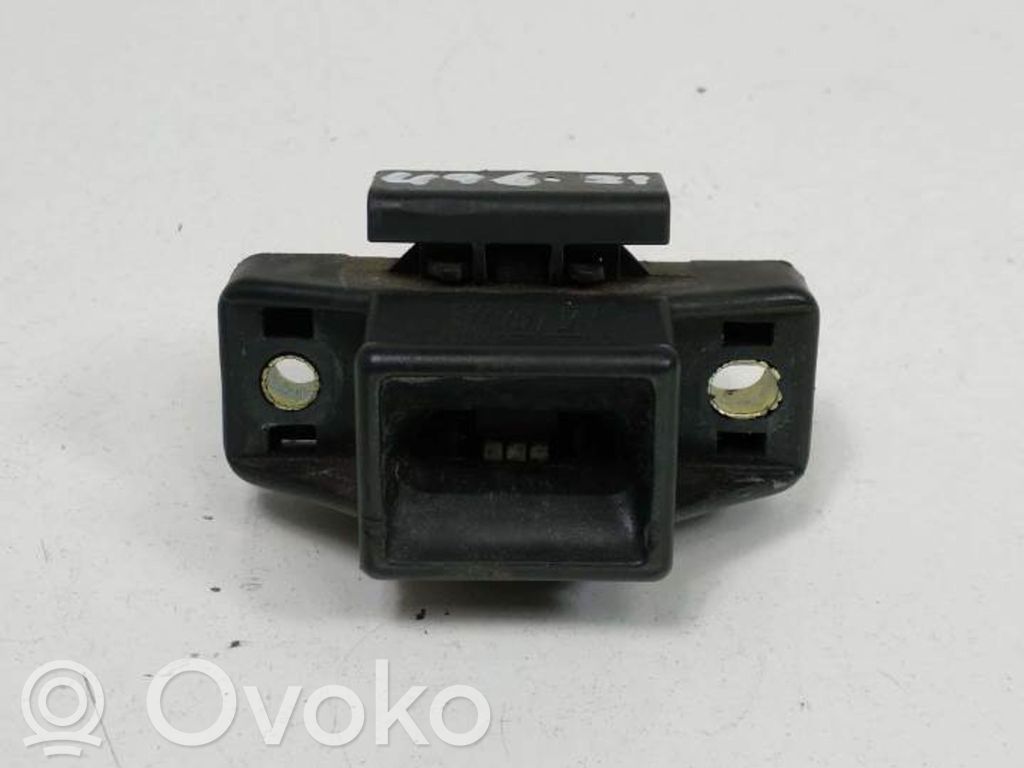 Tailgate lock latch
