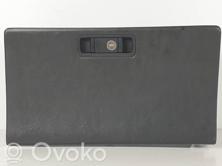 Guantera   77501ST3G000LH