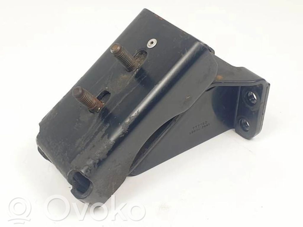 Iveco Daily 3rd gen Engine mount bracket 