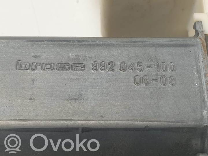Toyota Avensis T250 Alzacristalli manuale della portiera posteriore