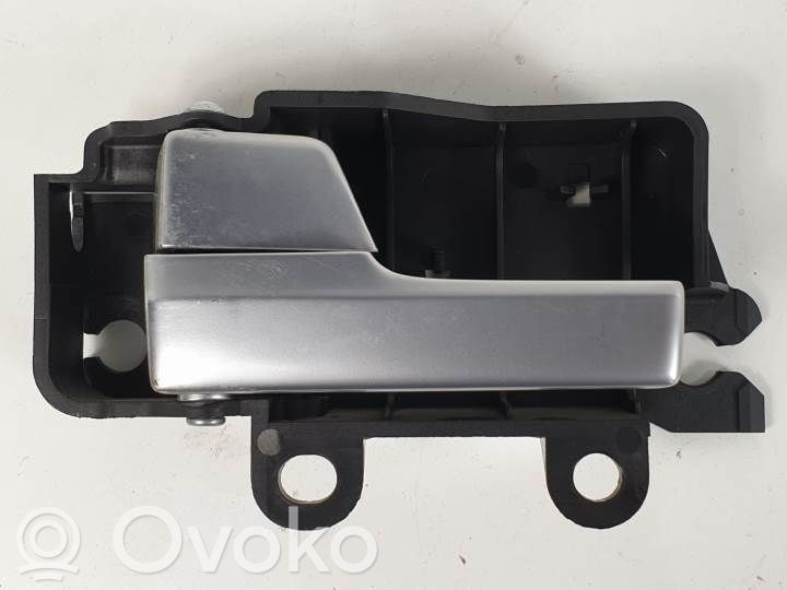 Etuoven sisäkahva   3M51R22601BB