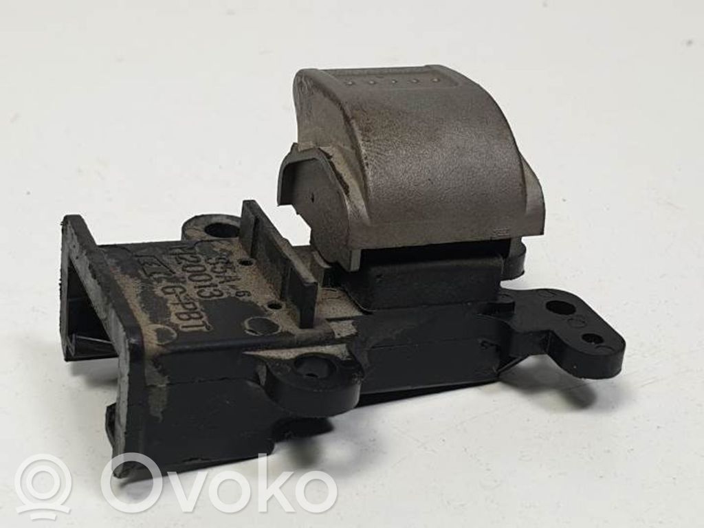 Interruptor del elevalunas eléctrico   M200013