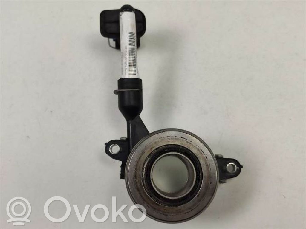 Ford Puma Kytkimen apusylinteri 
