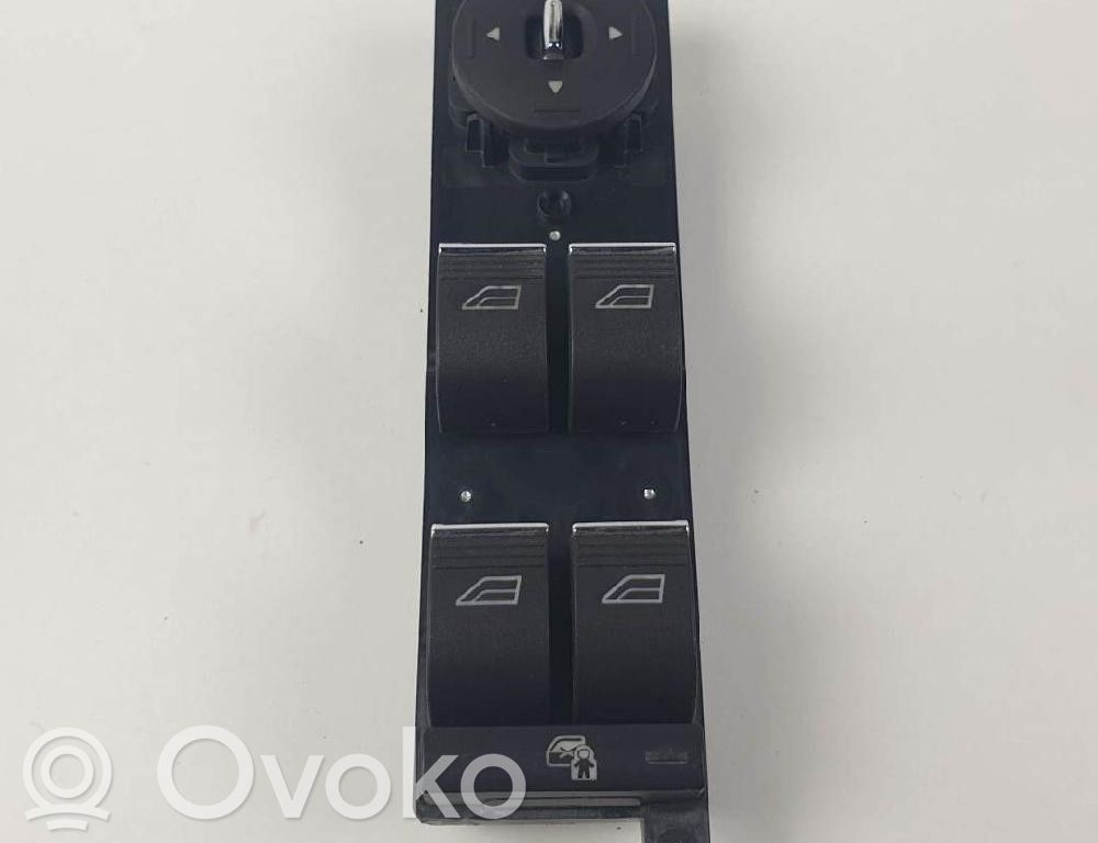 Interruptor del elevalunas eléctrico   AM5T14A132DB