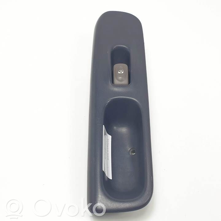 Electric window control switch   7700832376D