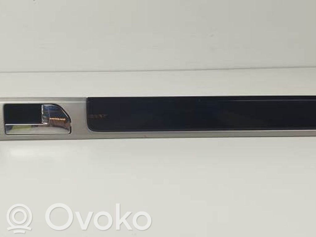 Volkswagen Touareg I Mâner interior ușă față 