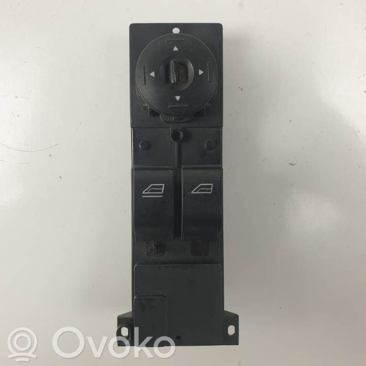 Interruptor del elevalunas eléctrico   3M5T14529CF