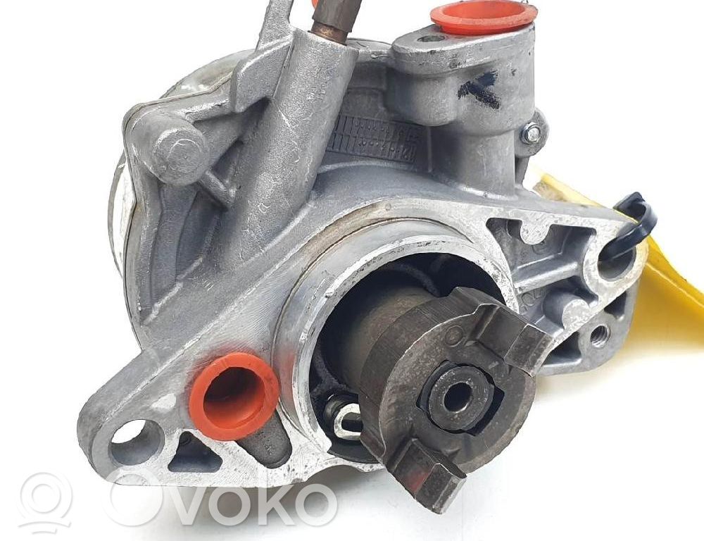 Opel Corsa D Pompa podciśnienia / Vacum 