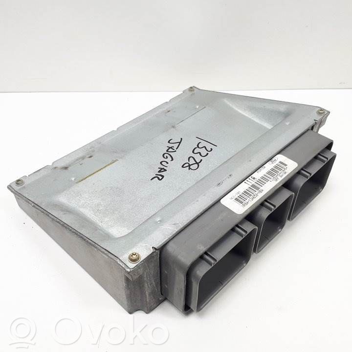 Unidad de control/módulo del motor   XR8A12A650NBA,NCC101111A