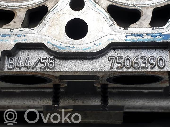 BMW 6 E63 E64 Engine head 