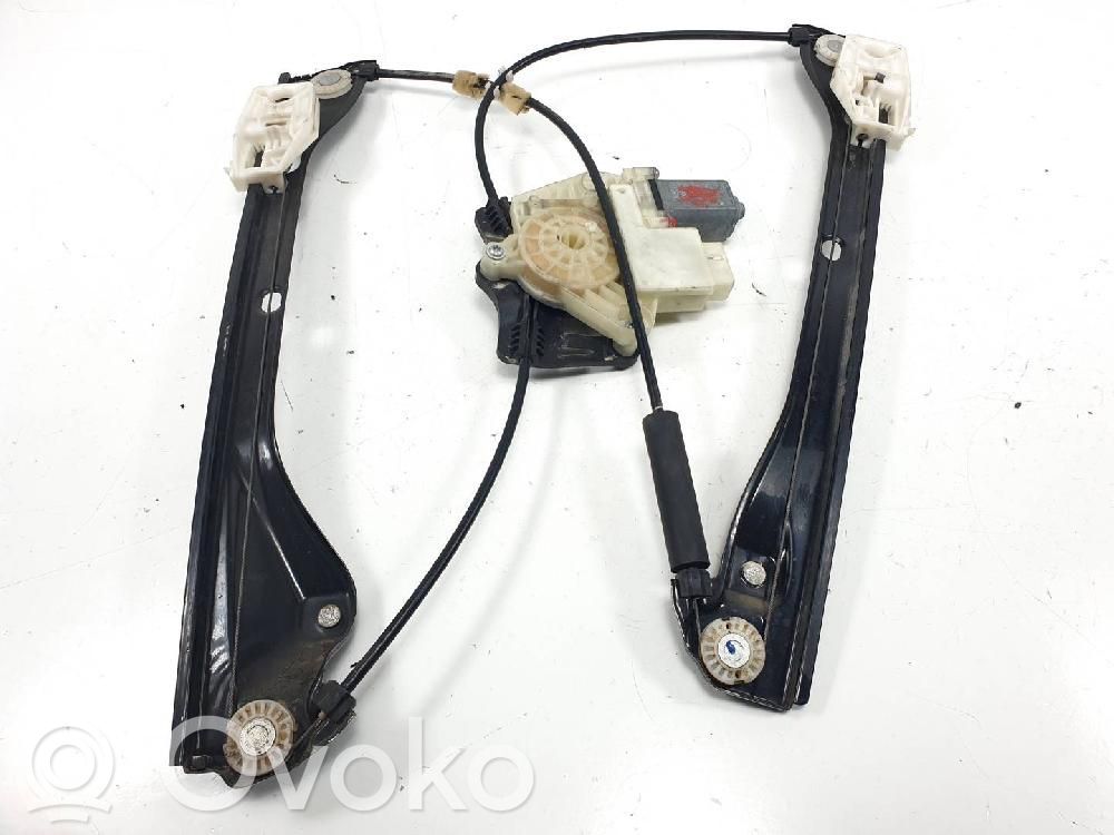 Skoda Fabia Mk3 (NJ) Alzacristalli della portiera anteriore con motorino