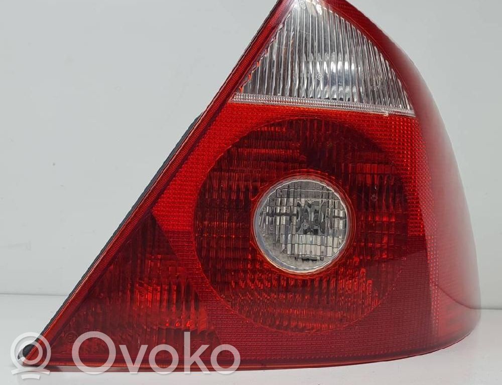 Ford Mondeo Mk III Lampa tylna
