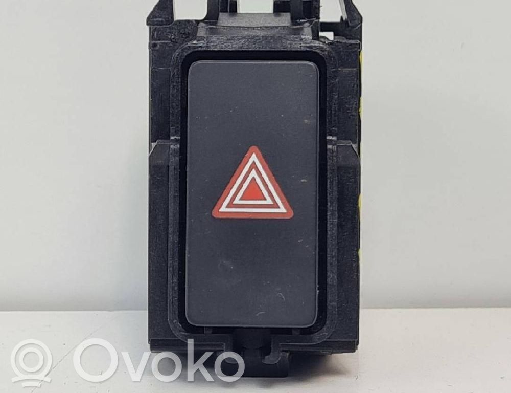 Comutator lumini pericol   J8A211K656AB