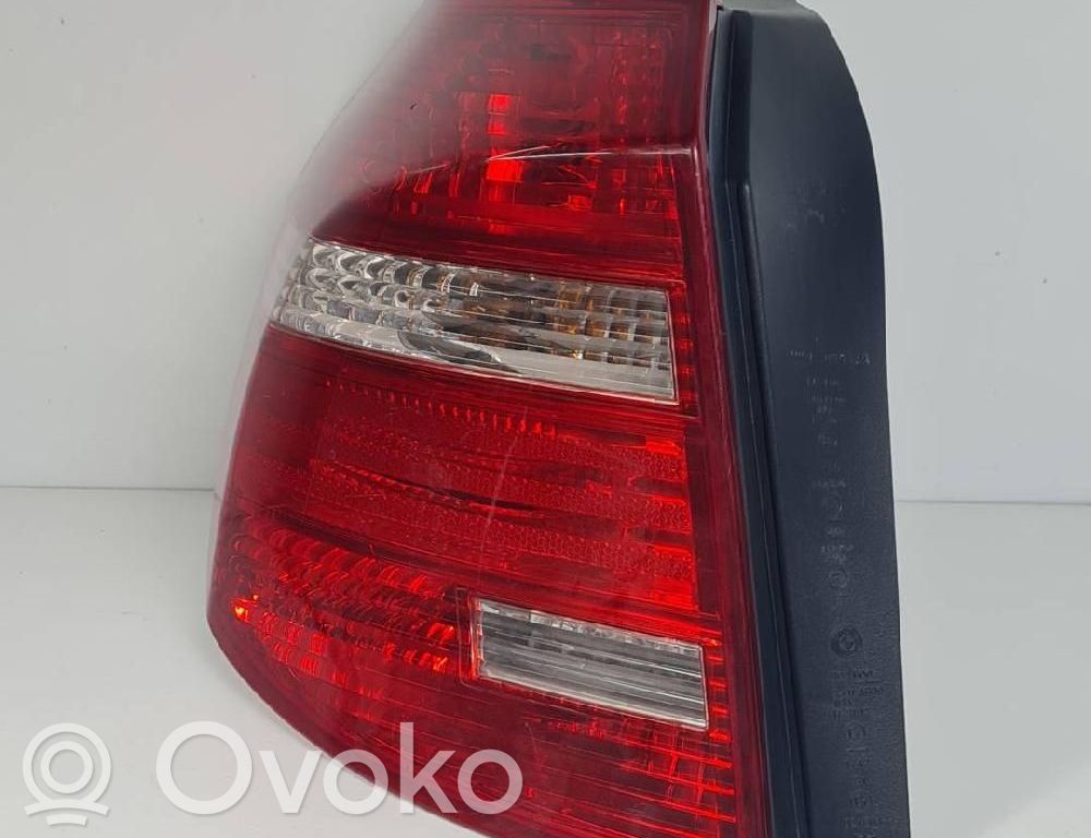 Lampă spate în caroserie   716425507,85038434