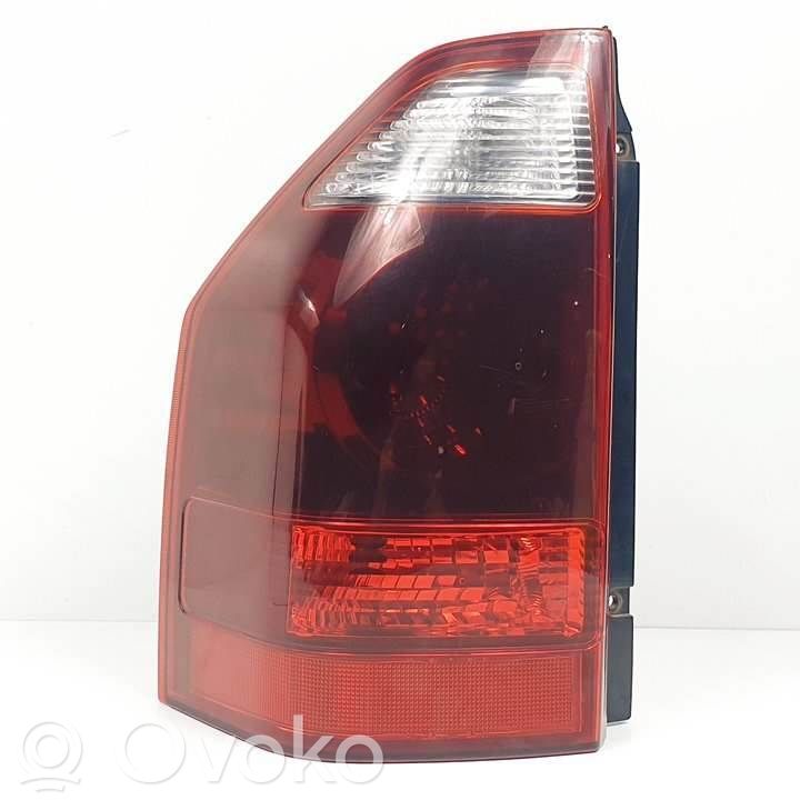 Mitsubishi Montero Luci posteriori 
