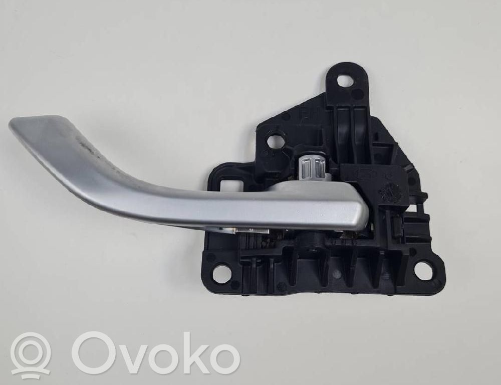 Manecilla interna puerta delantera   82623G4000