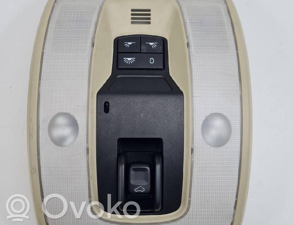 Volvo V70 Światło fotela przedniego 