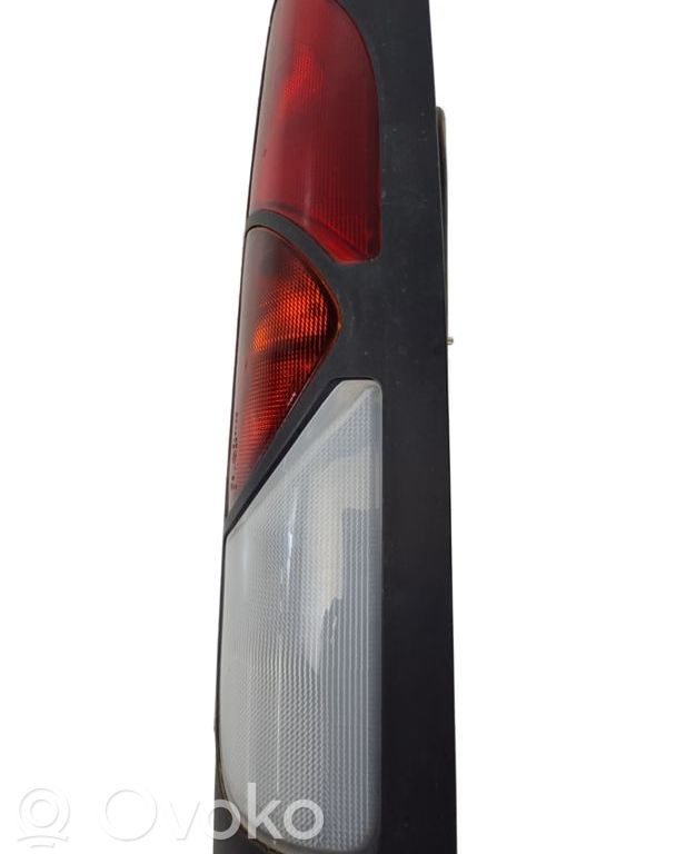 Luz trasera/de freno   8200150625