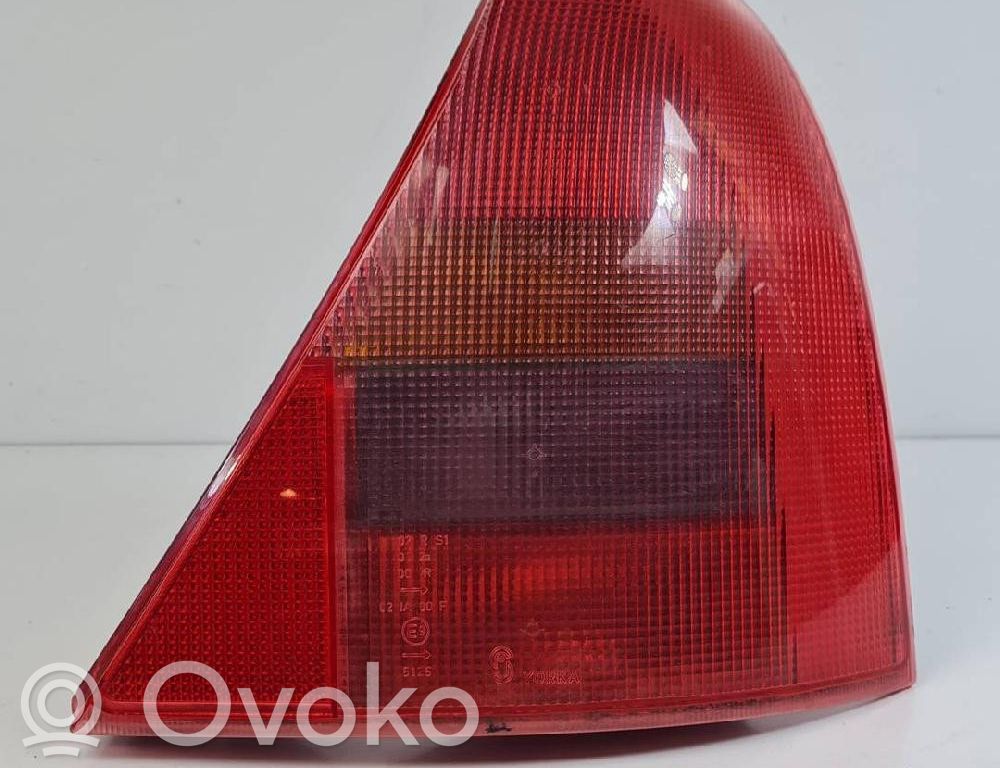 Renault Clio II Feux arrière / postérieurs