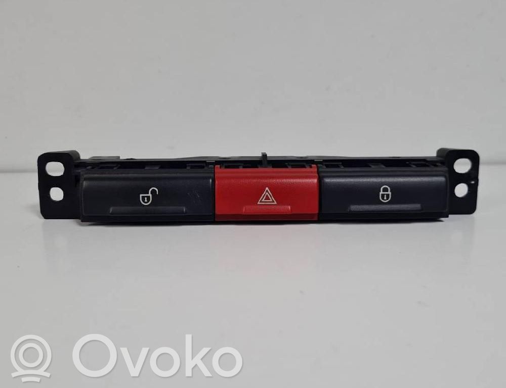 Comutator lumini pericol   6H5213D734AC
