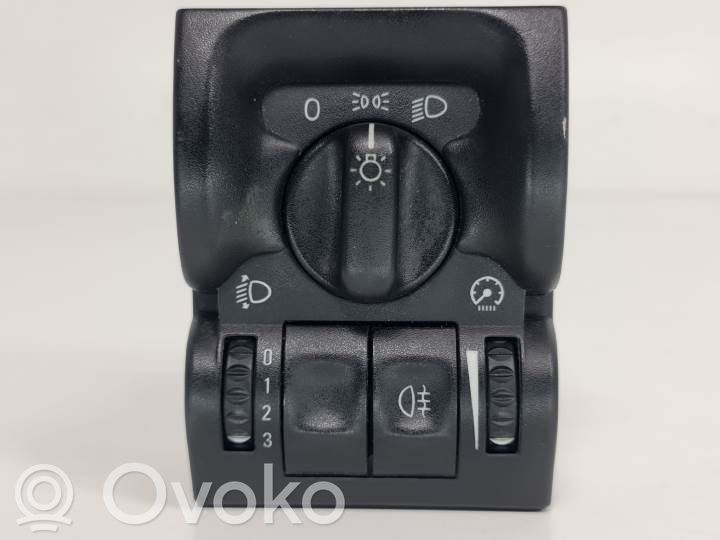 Comutator lumini   90569813