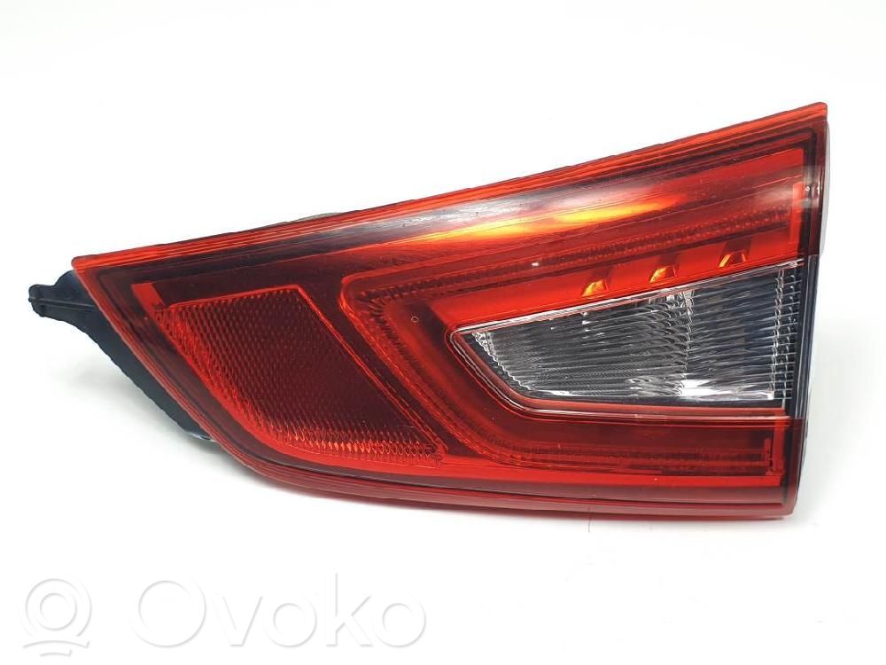 Nissan Qashqai Feux arrière sur hayon 