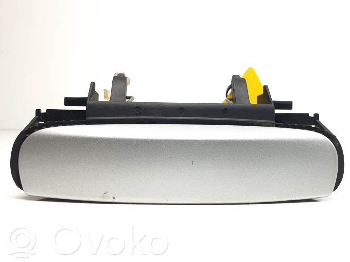 Etuoven ulkokahva   4B0839885