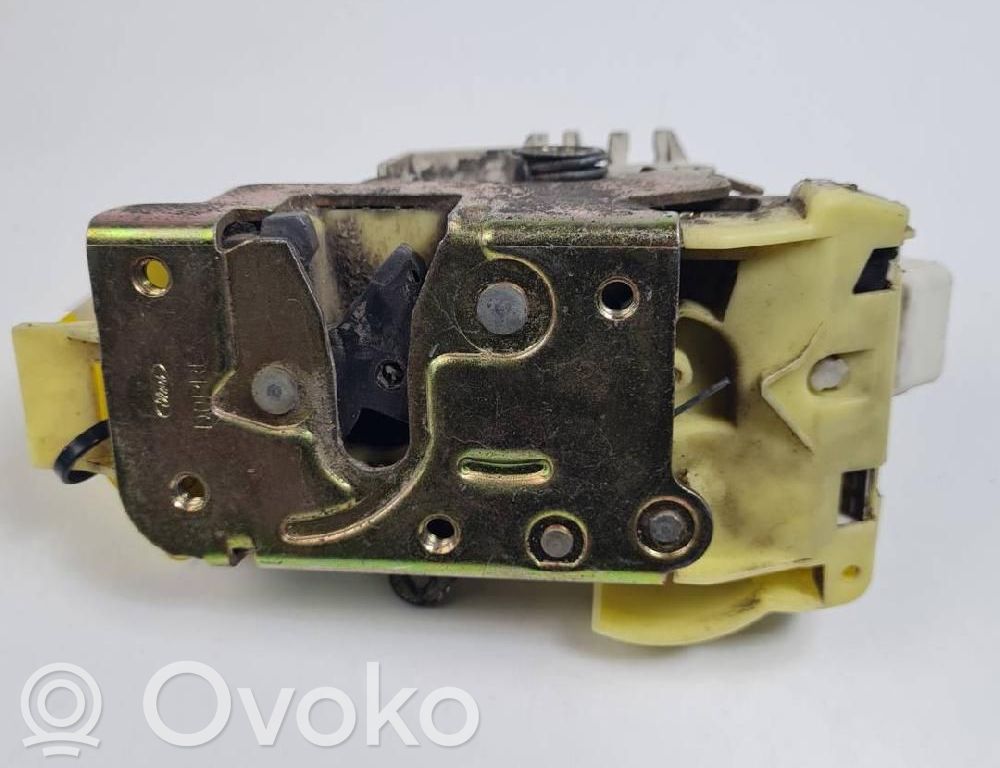 Priekinė durų spyna   XS41A21813CA