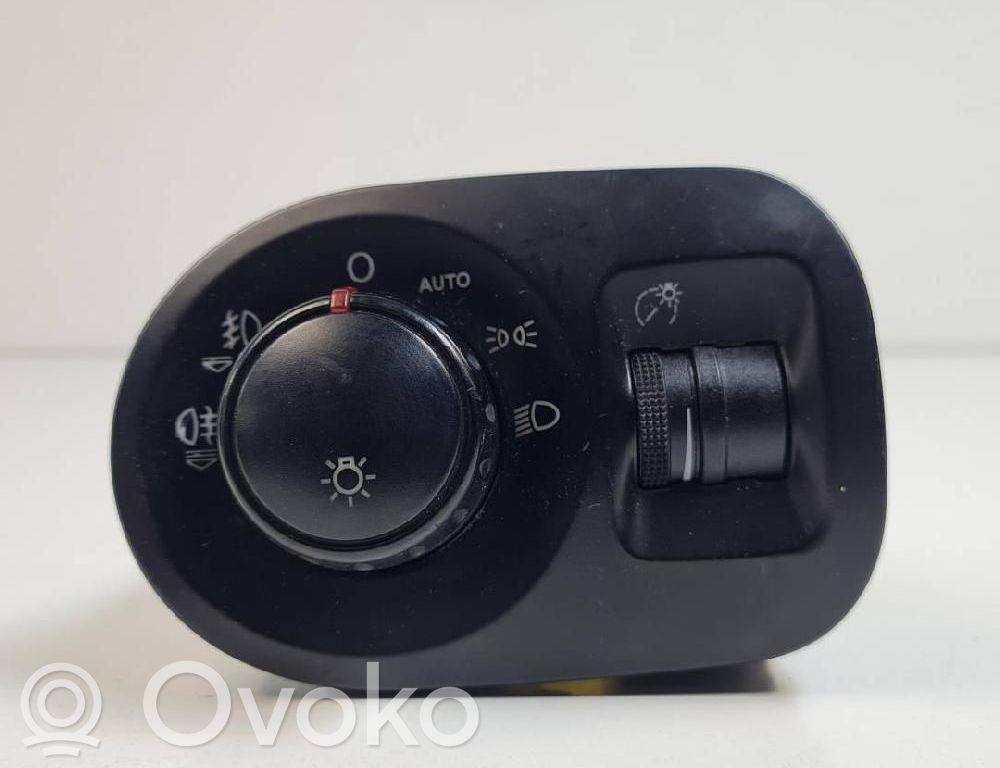 Seat Toledo III (5P) Valokatkaisija 