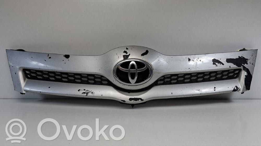 Toyota Corolla Verso AR10 Kühlergrill 
