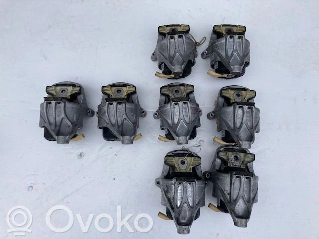 Audi A4 S4 B9 8W Engine mount vacuum valve 