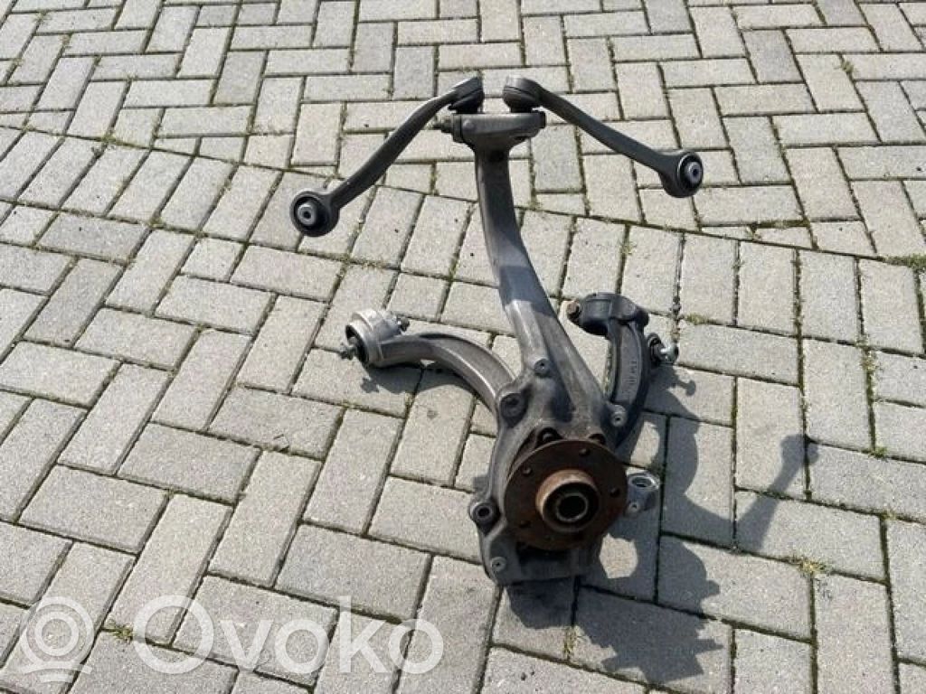 Audi A4 S4 B5 8D Cubo de rueda trasera 