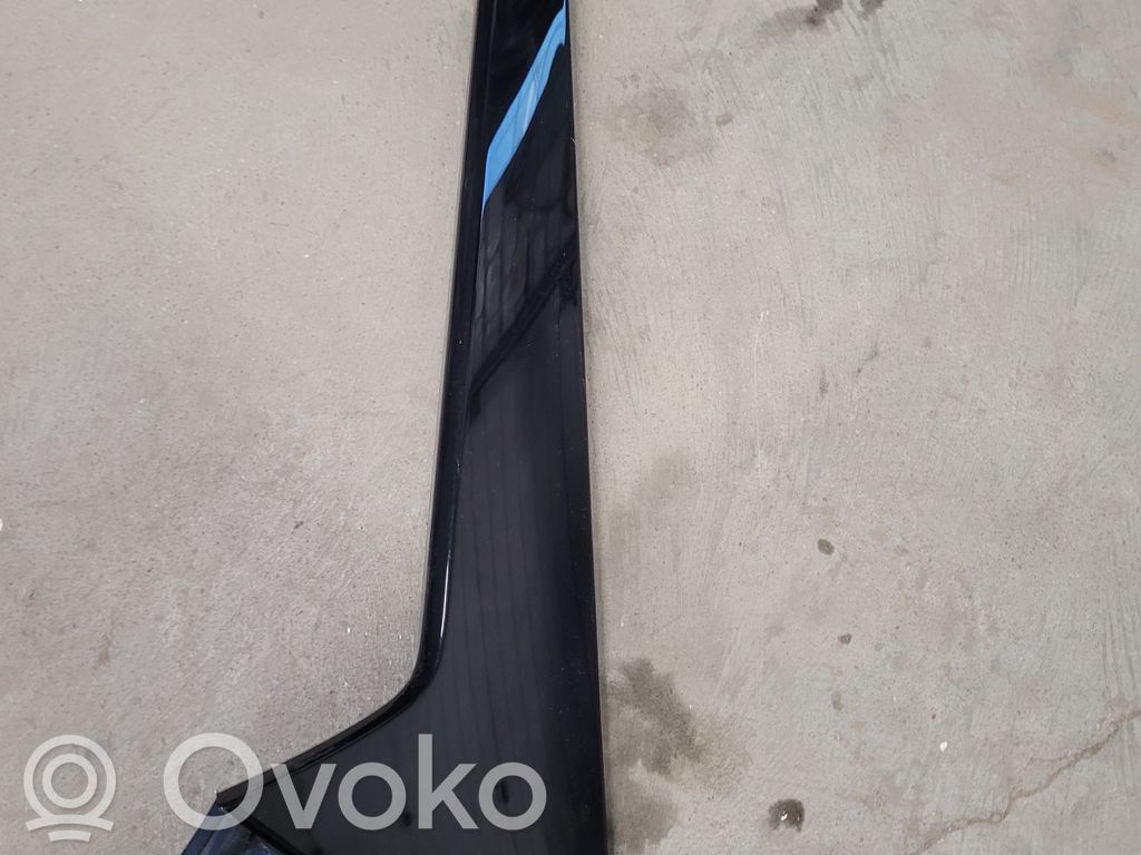 Tailgate trim   4KE854871