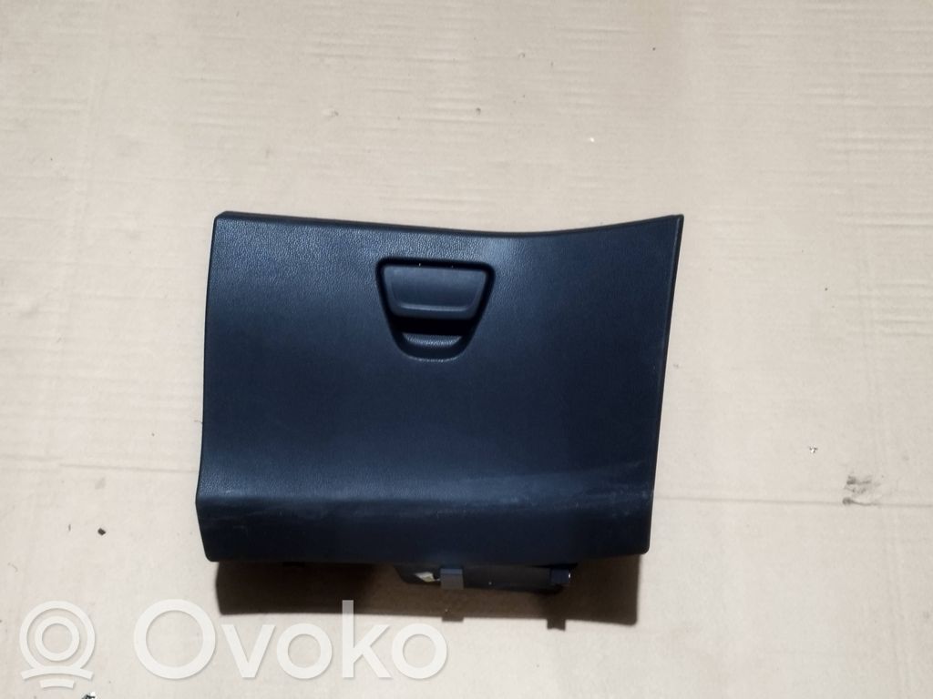 Ford Fiesta Daiktadėžės (bordačioko) komplektas 