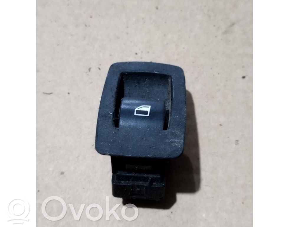 BMW 1 E81 E87 Elektrisko logu slēdzis 